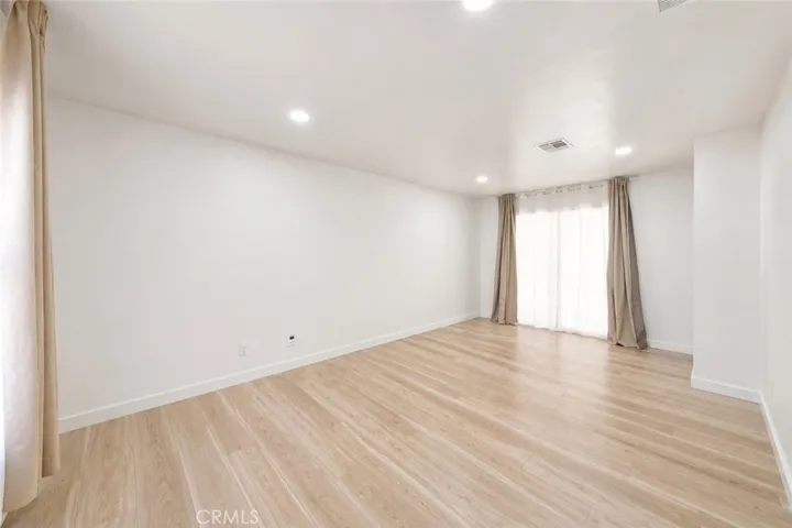 682 S Belden, Rialto, California 92376