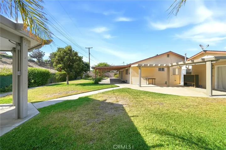682 S Belden, Rialto, California 92376