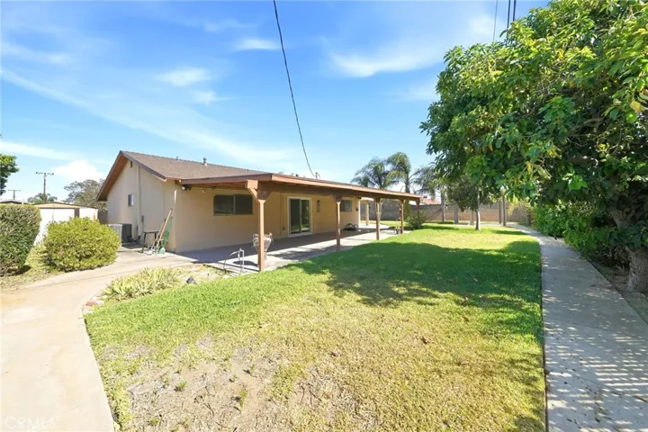682 S Belden, Rialto, California 92376