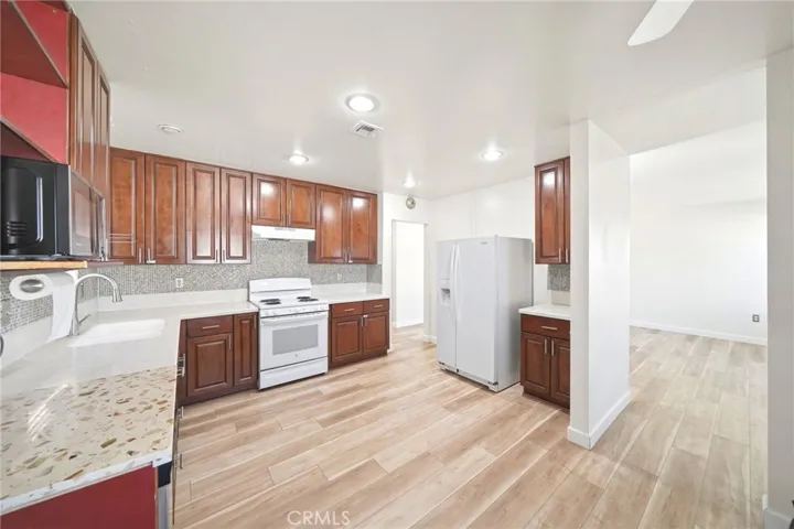 682 S Belden, Rialto, California 92376