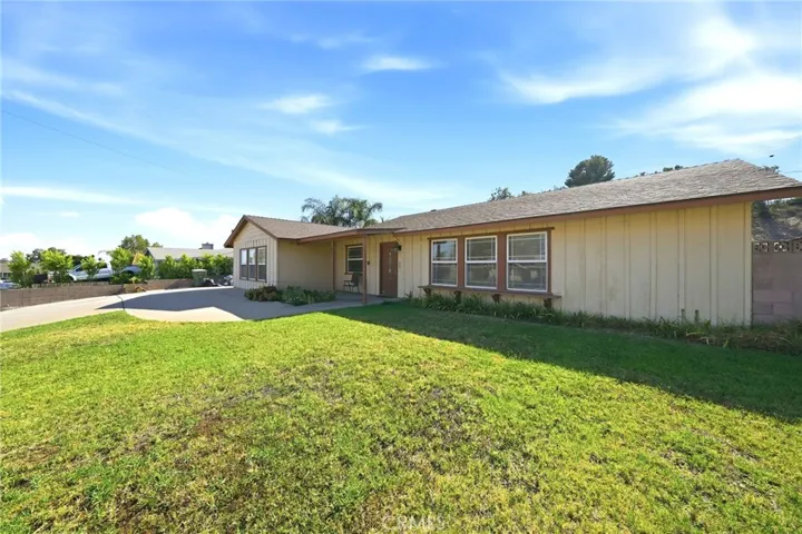 682 S Belden, Rialto, California 92376