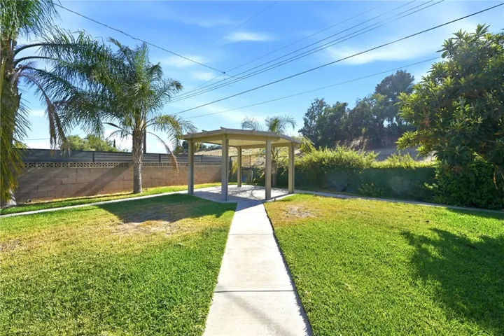 682 S Belden, Rialto, California 92376