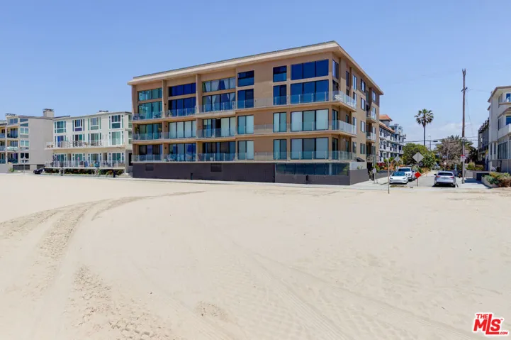 1 Northstar Street 203, Marina Del Rey, California 90292