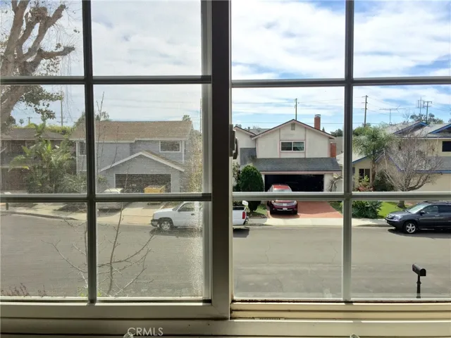 990 Trabuco, Costa Mesa, California 92627