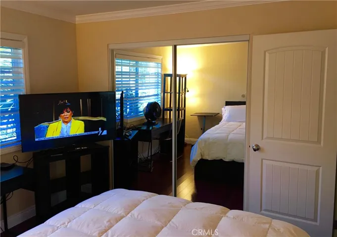 990 Trabuco, Costa Mesa, California 92627