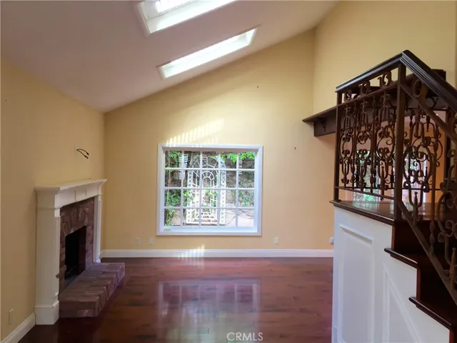 990 Trabuco, Costa Mesa, California 92627