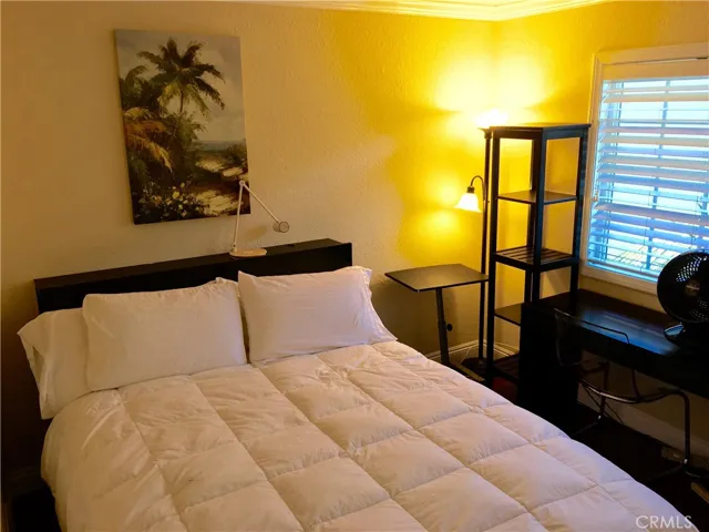 990 Trabuco, Costa Mesa, California 92627