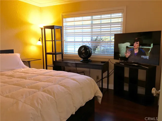 990 Trabuco, Costa Mesa, California 92627