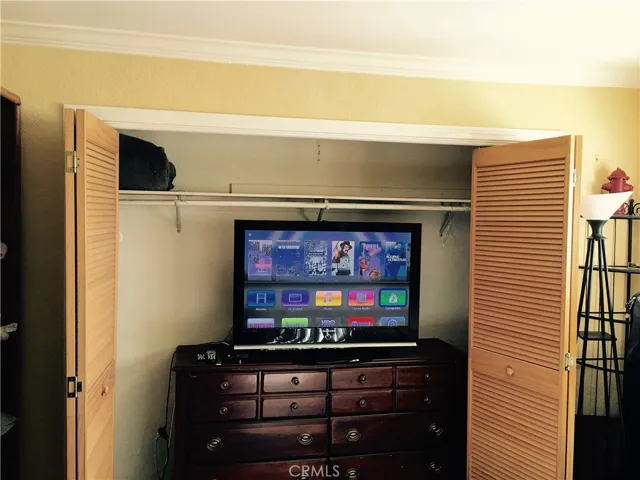 990 Trabuco, Costa Mesa, California 92627