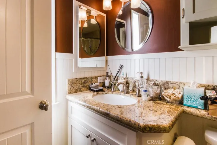 990 Trabuco, Costa Mesa, California 92627