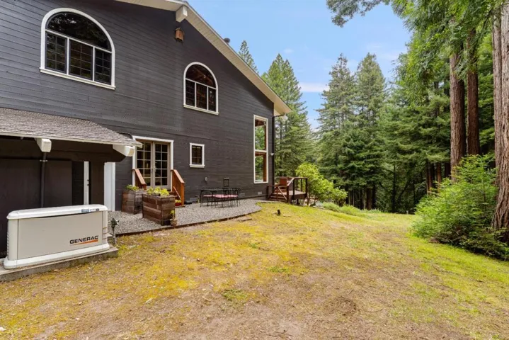 900 Larsen Road, Aptos, California 95003