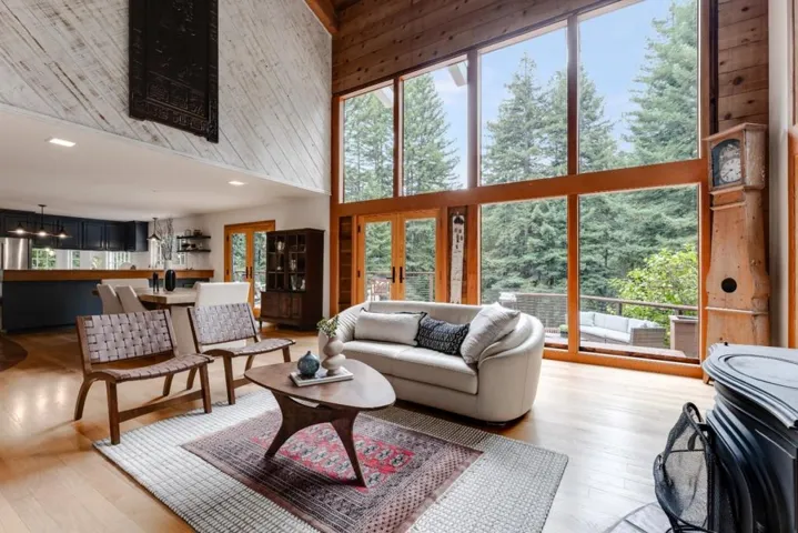 900 Larsen Road, Aptos, California 95003