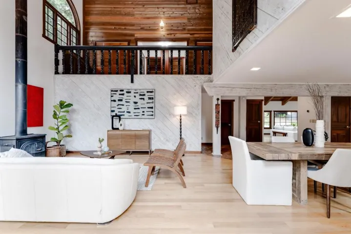 900 Larsen Road, Aptos, California 95003