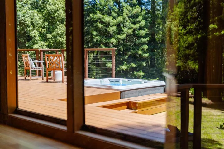 900 Larsen Road, Aptos, California 95003