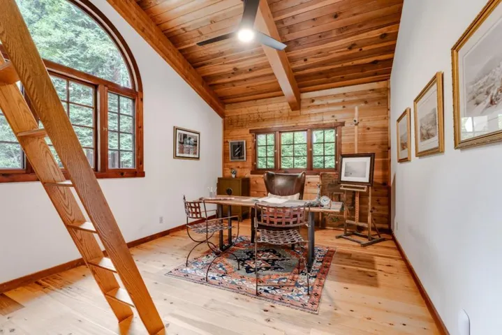 900 Larsen Road, Aptos, California 95003