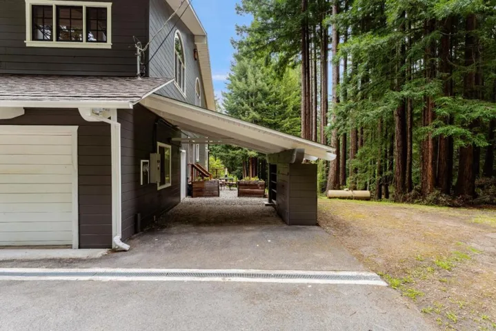 900 Larsen Road, Aptos, California 95003