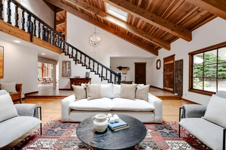 900 Larsen Road, Aptos, California 95003