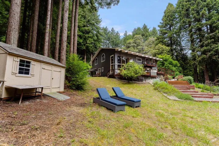 900 Larsen Road, Aptos, California 95003