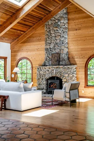 900 Larsen Road, Aptos, California 95003