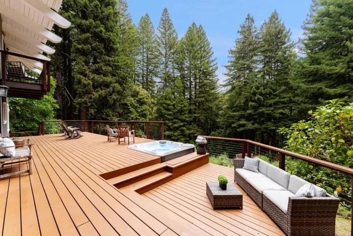 900 Larsen Road, Aptos, California 95003