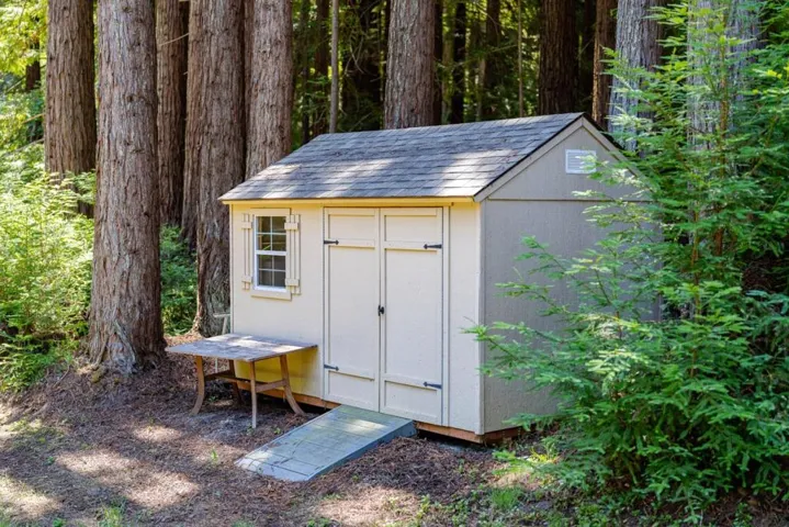900 Larsen Road, Aptos, California 95003