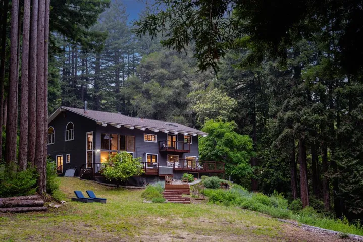 900 Larsen Road, Aptos, California 95003