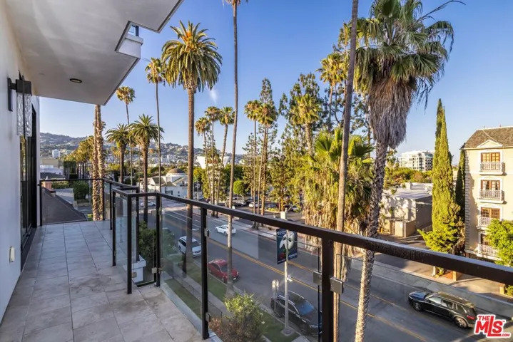 137 N Doheny Drive 3, Los Angeles, California 90048