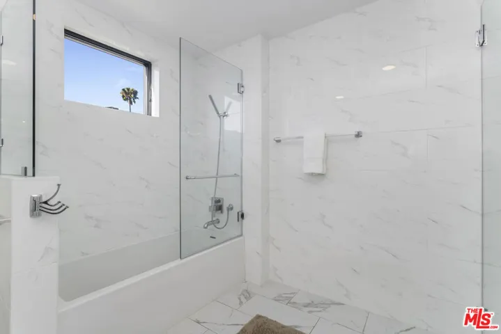 137 N Doheny Drive 3, Los Angeles, California 90048