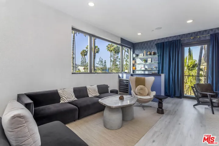137 N Doheny Drive 3, Los Angeles, California 90048