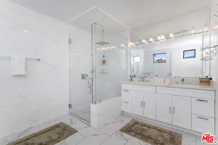 137 N Doheny Drive 3, Los Angeles, California 90048