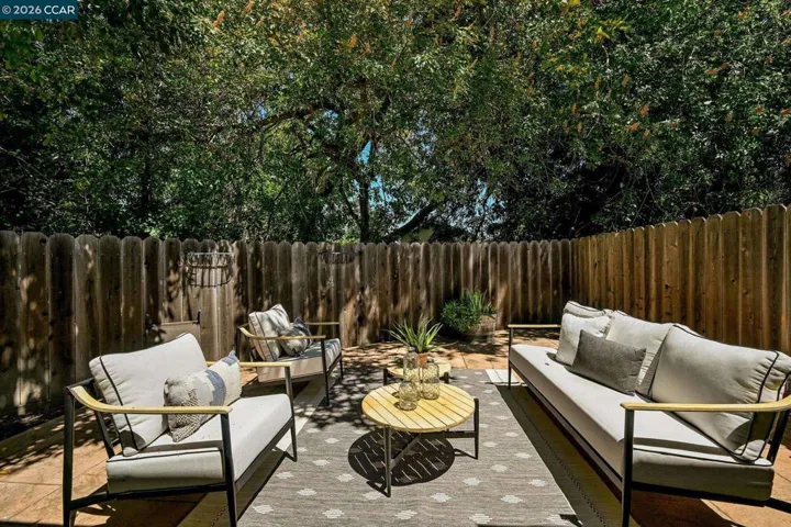 615 Flora St, Martinez, California 94553