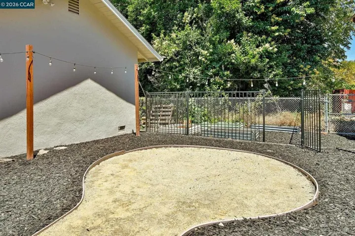 615 Flora St, Martinez, California 94553