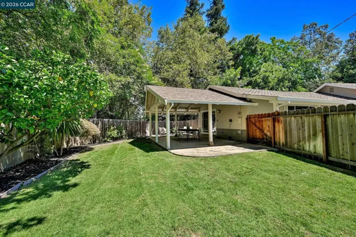 615 Flora St, Martinez, California 94553