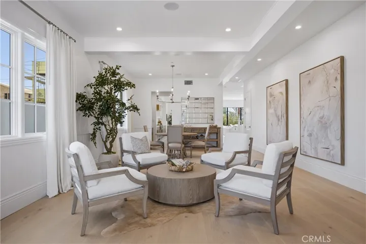 858 Fiske, Pacific Palisades, California 90272