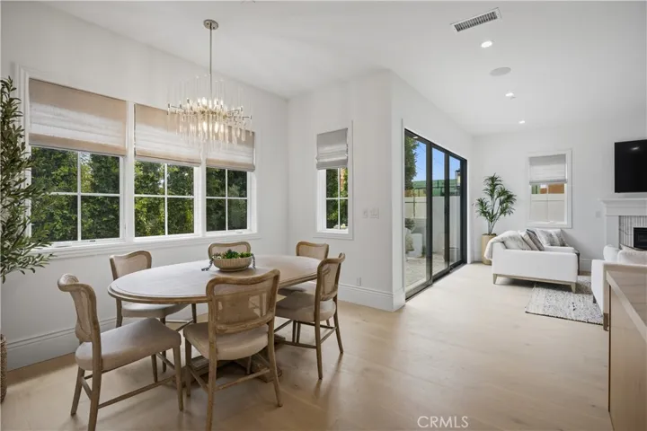 858 Fiske, Pacific Palisades, California 90272