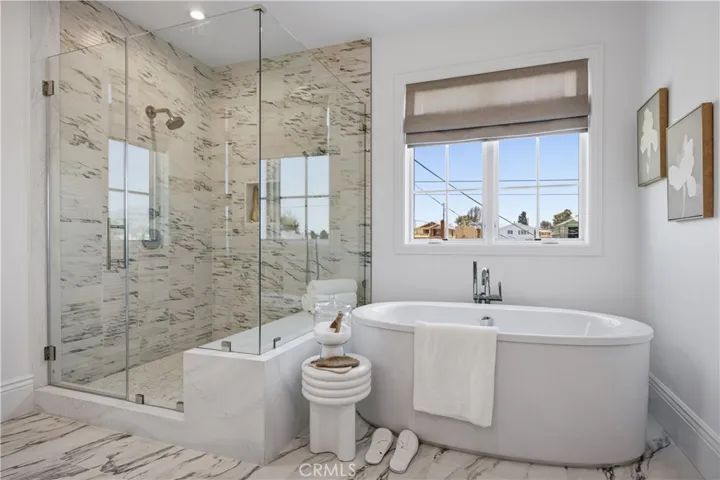 858 Fiske, Pacific Palisades, California 90272