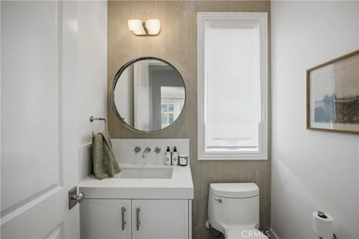 858 Fiske, Pacific Palisades, California 90272