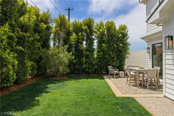 858 Fiske, Pacific Palisades, California 90272