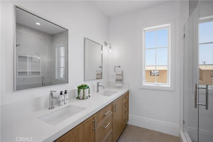 858 Fiske, Pacific Palisades, California 90272