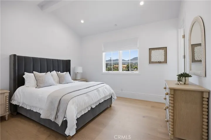 858 Fiske, Pacific Palisades, California 90272