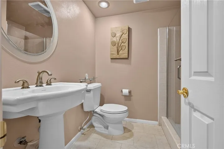 bathroom at downstairs with bath tubb
