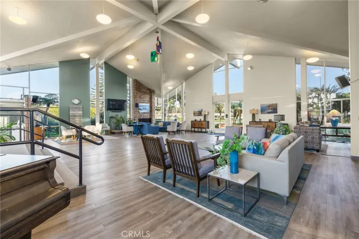 150 E Fiesta Grn, Port Hueneme, California 93041