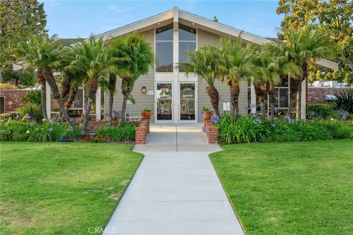 150 E Fiesta Grn, Port Hueneme, California 93041