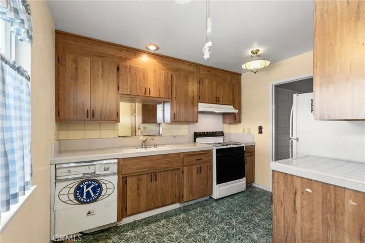 150 E Fiesta Grn, Port Hueneme, California 93041