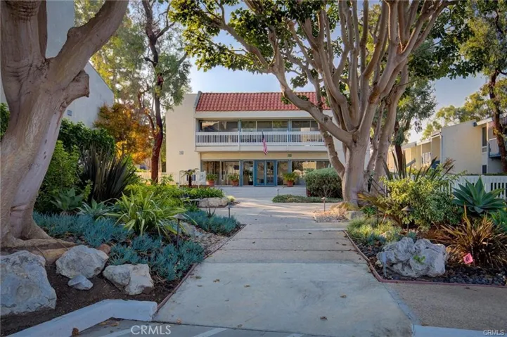 824 Camino Real 204, Redondo Beach, California 90277