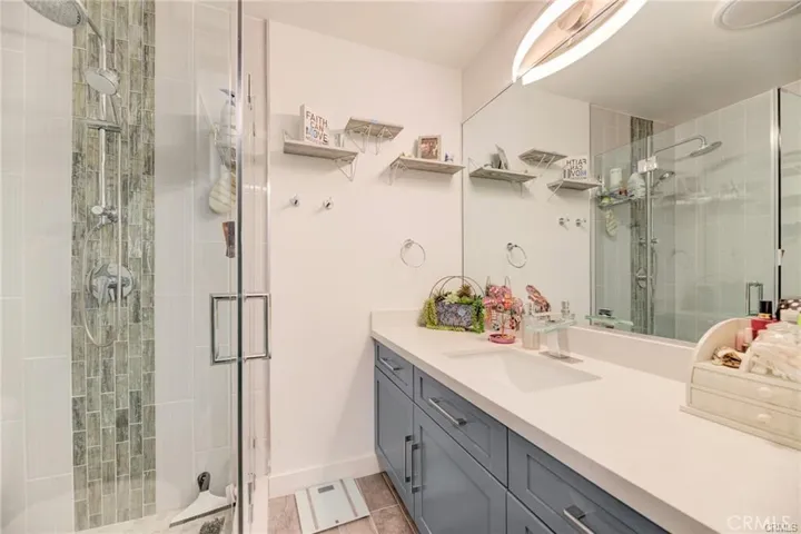 824 Camino Real 204, Redondo Beach, California 90277
