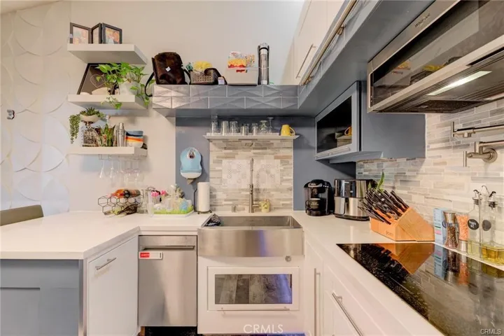 824 Camino Real 204, Redondo Beach, California 90277