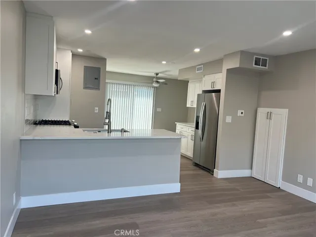 1030 Mission Drive D, Costa Mesa, California 92626