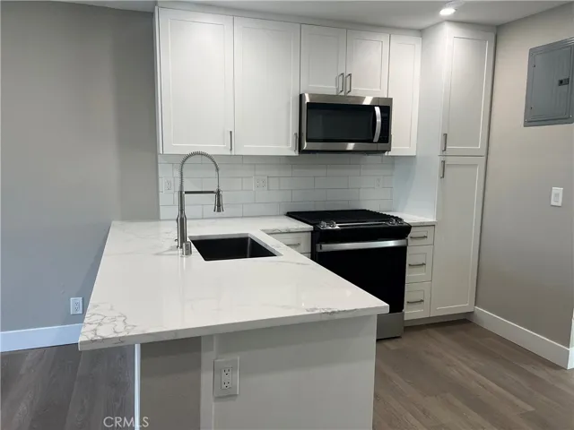1030 Mission Drive D, Costa Mesa, California 92626