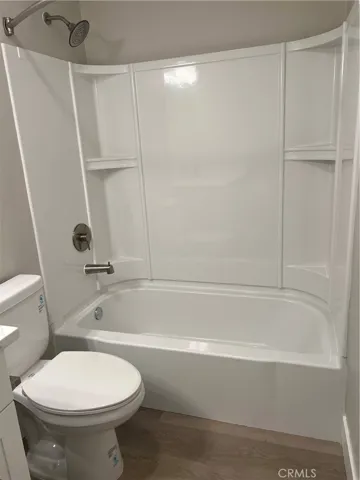 2nd bathroom in 2nd floor